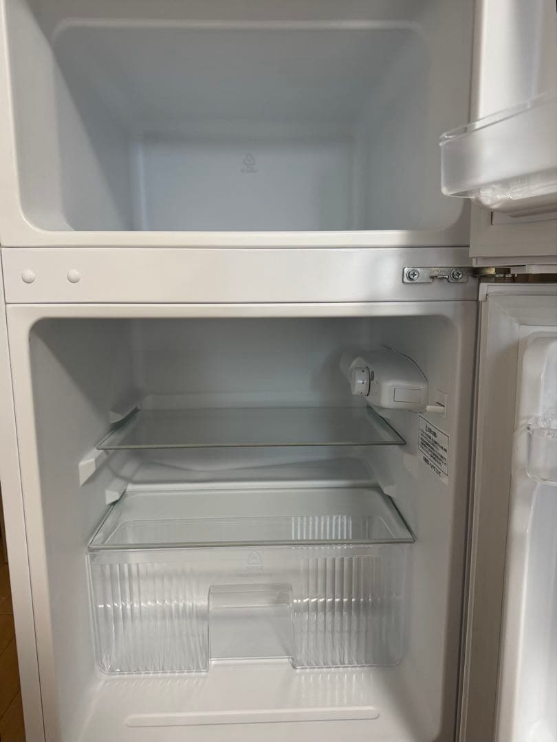 comfee' 冷凍冷蔵庫　90L 2024年製