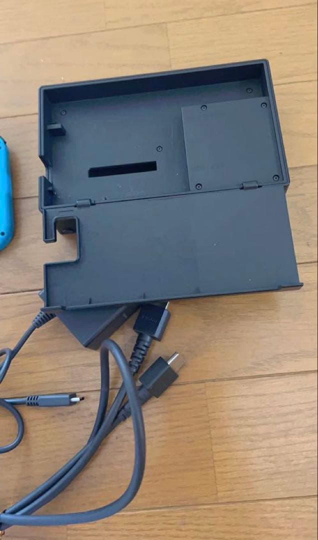 ☆【ジャンク品】Nintendo Switch 本体 青/赤 Joy-Con