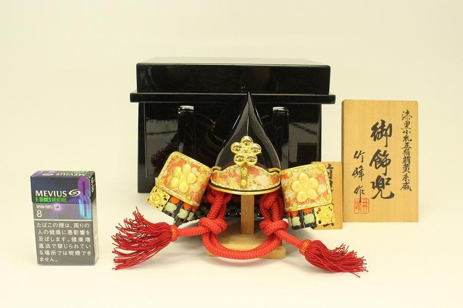 御飾兜 前田利家公 端午飾り 武将兜 六点 ミニチュア兜(メ1412)