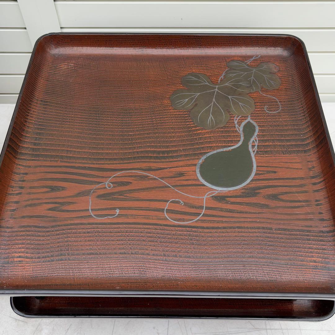 超高級、おもてなしにいかがですか？高台なお盆　漆器　脚付盆