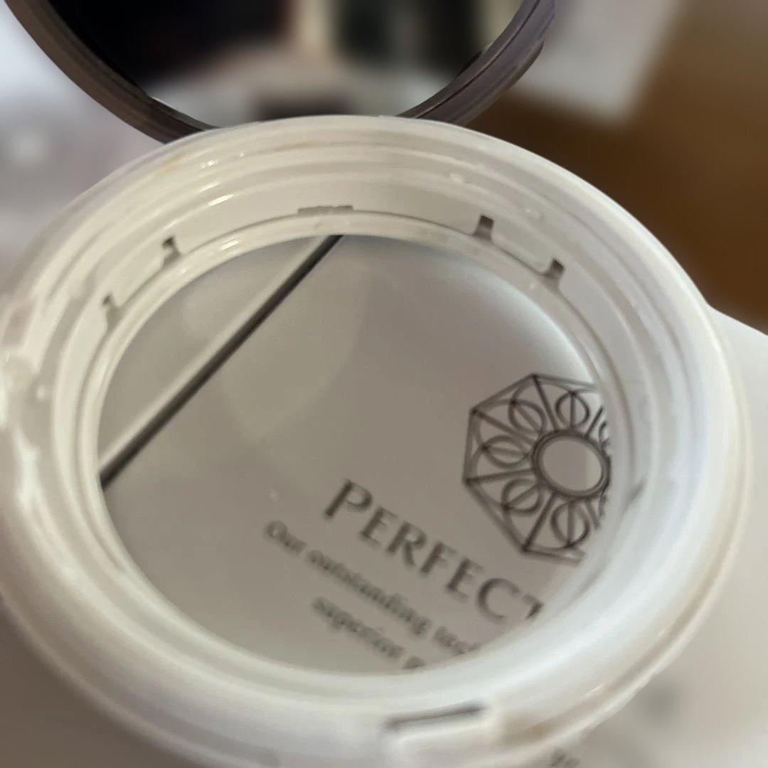 Perfect One 詰め替え4個　使用済みケース付き