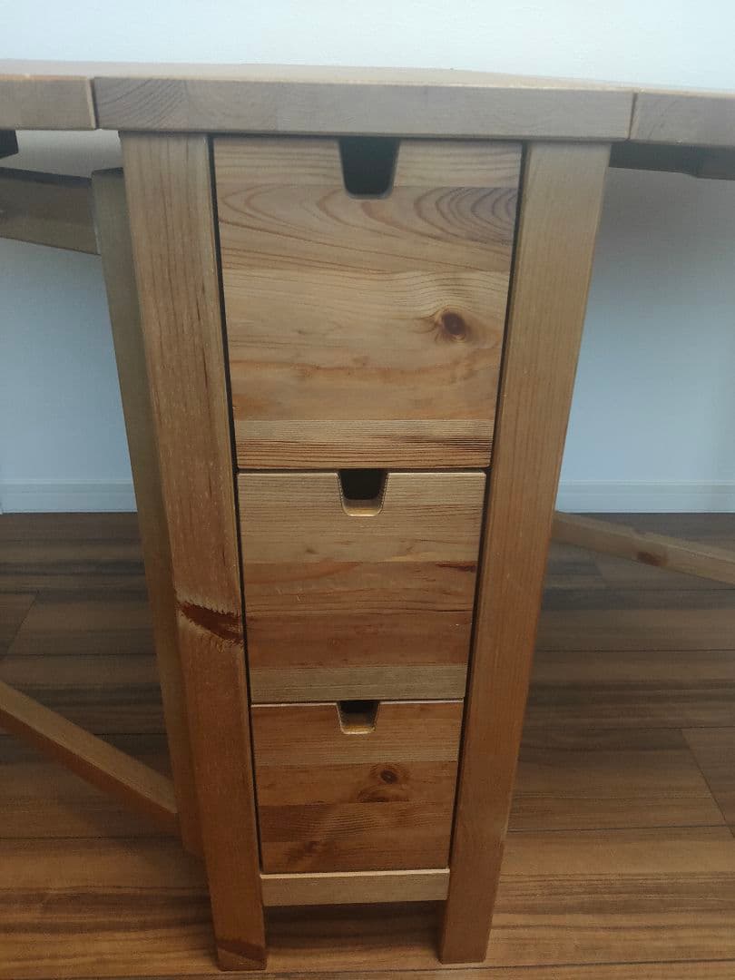 はっぱみんと☆！！廃盤カラー　IKEAノールデン　ダイニングテーブル