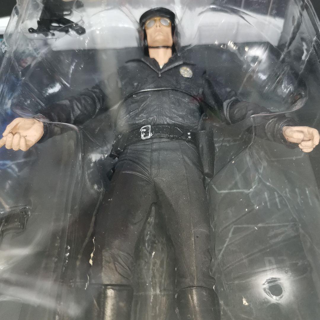 新品　ターミネーター2　T1000フィギュア　 モーターサイクルコップ　ネカ