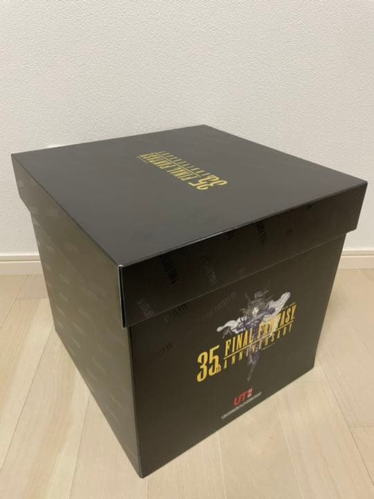 ユニクロ ファイナルファンタジー 35周年 コンプリートBOX Lサイズ