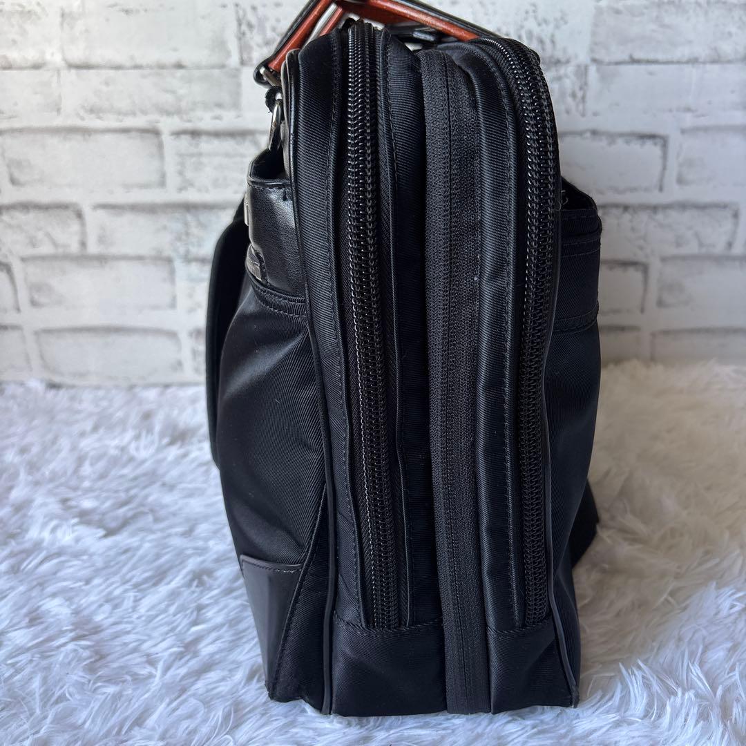 サムソナイト　ビジネスバッグ「エピッド 3」シリーズのブリーフケースEXP