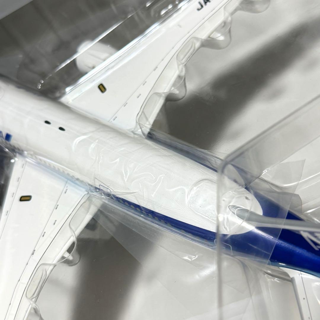 未開封☆全日空 ANA B787-8 1/200 公式モデル 787ロゴ 元箱有