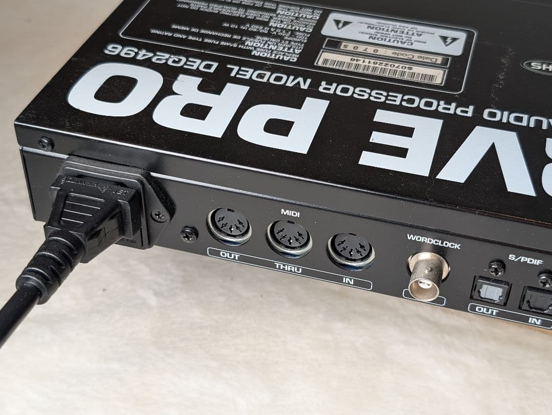 【美品USED】BEHRINGER DEQ2496