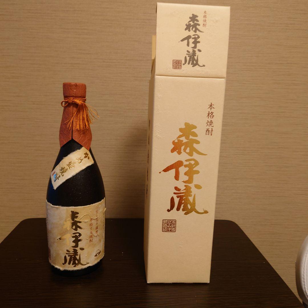 森伊蔵 焼酎 黒い陶器ボトル 専用箱付き 森伊蔵 芋焼酎 かめ壺焼酎 1800ml 〈専用化粧箱入〉/ 森伊蔵酒造 【箱