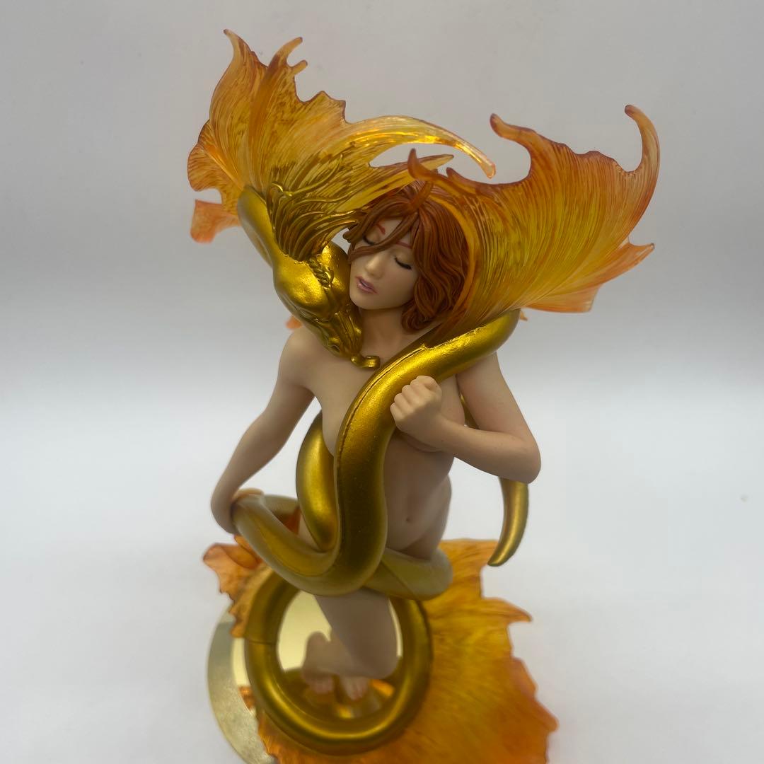 Julie Bell ゴールデンラバー　YAMATO