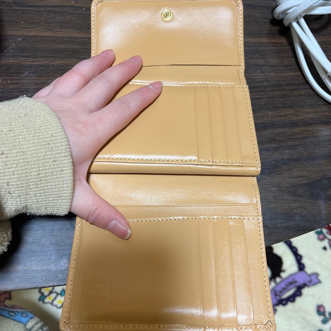 MCM ピンク ロゴ 三つ折り財布 - メルカリ