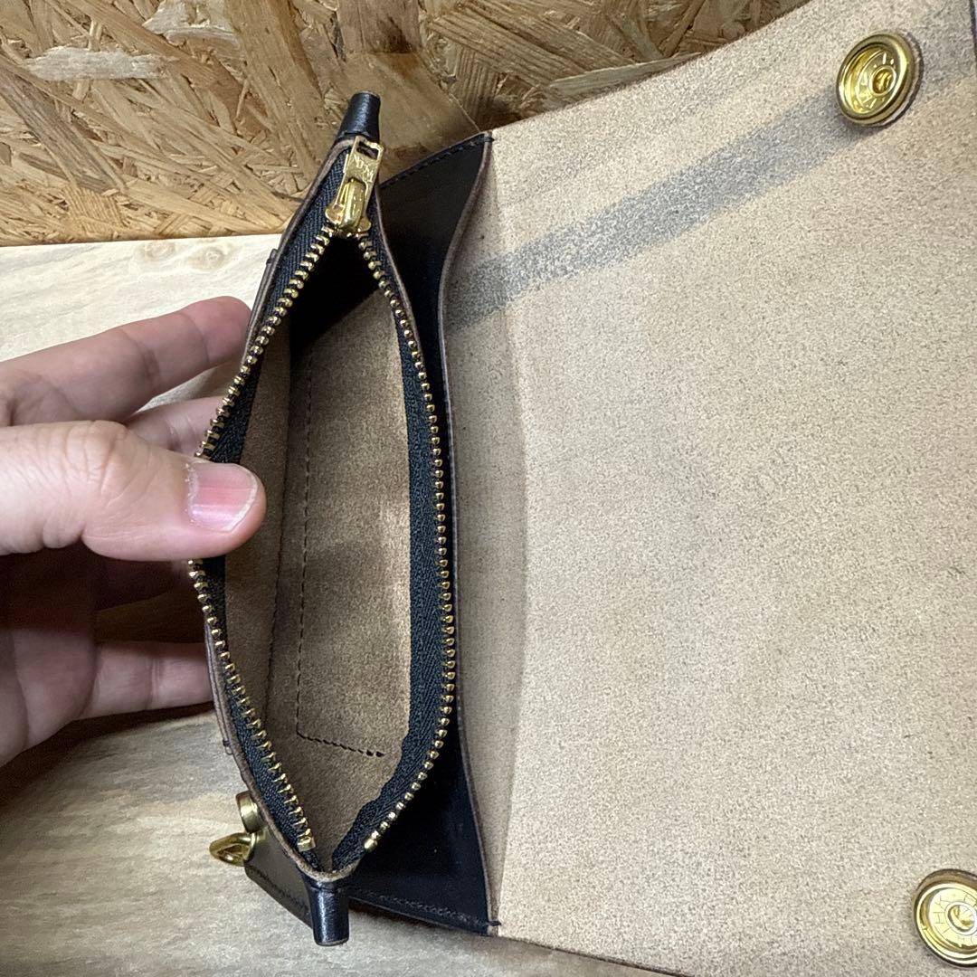 トラッカーウォレット 180 2層　ホーウィン社　クロムエクセル　タロンジッパー