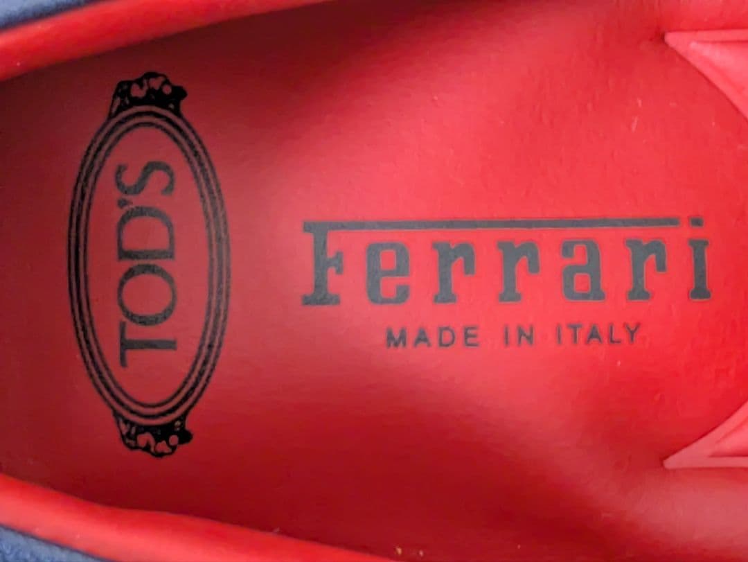 未使用 Tod's トッズ フェラーリドライビングシューズ ゴールド イタリア製