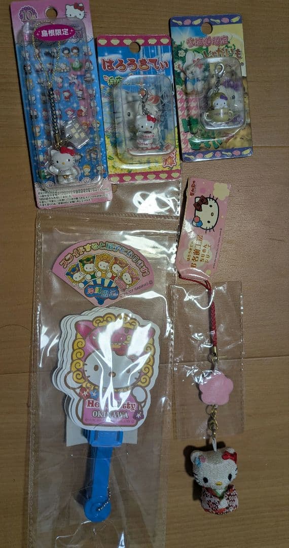 【ご当地キティ】 ハローキティ根付け ストラップ等 51個セット