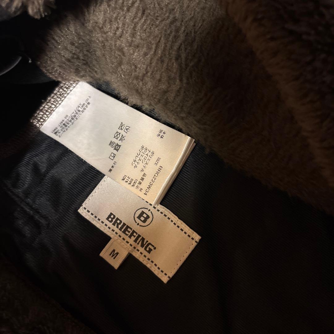 BRIEFING フーディ カーキ
