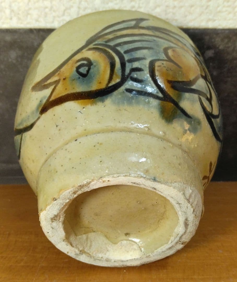 人間国宝 金城次郎 クース呑(古酒呑）栞 共箱 無傷 壷屋焼 希少笑魚二匹紋