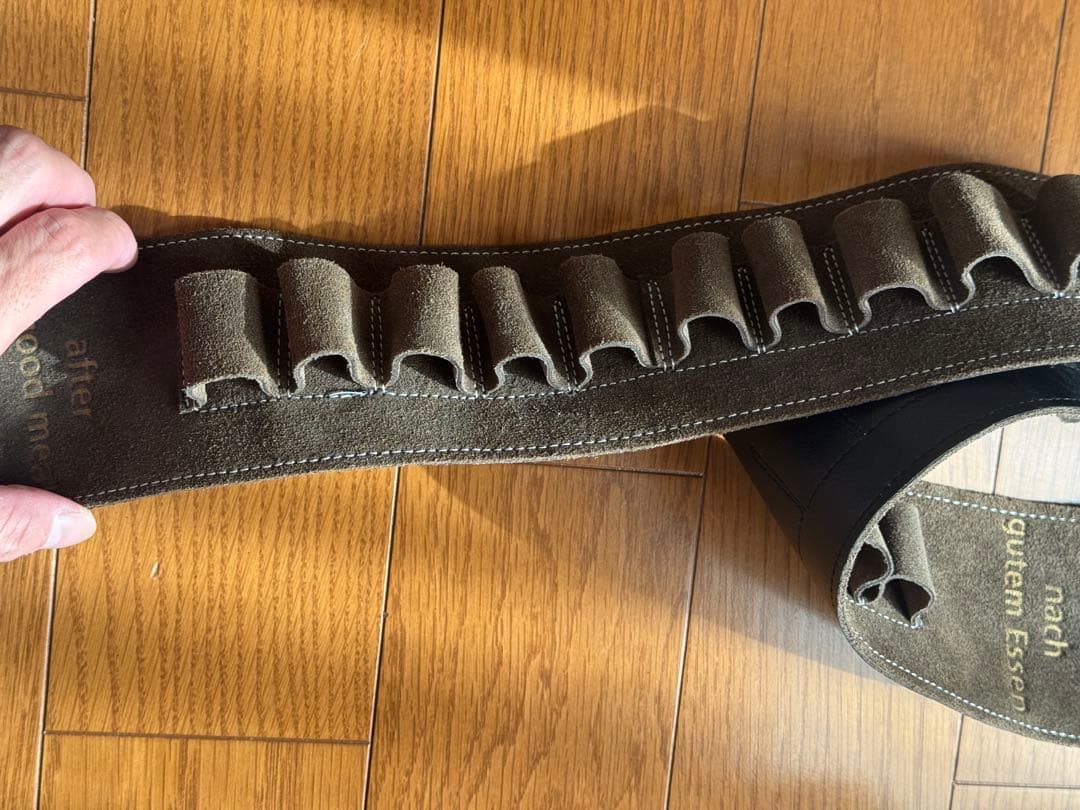 ウンダーベルグ ガンベルト ディスプレイ用 Underberg Gun Belt