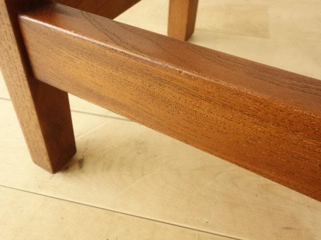 北海道手作り家具　ケヤキ（欅）材　スツールＢ　座面一枚板