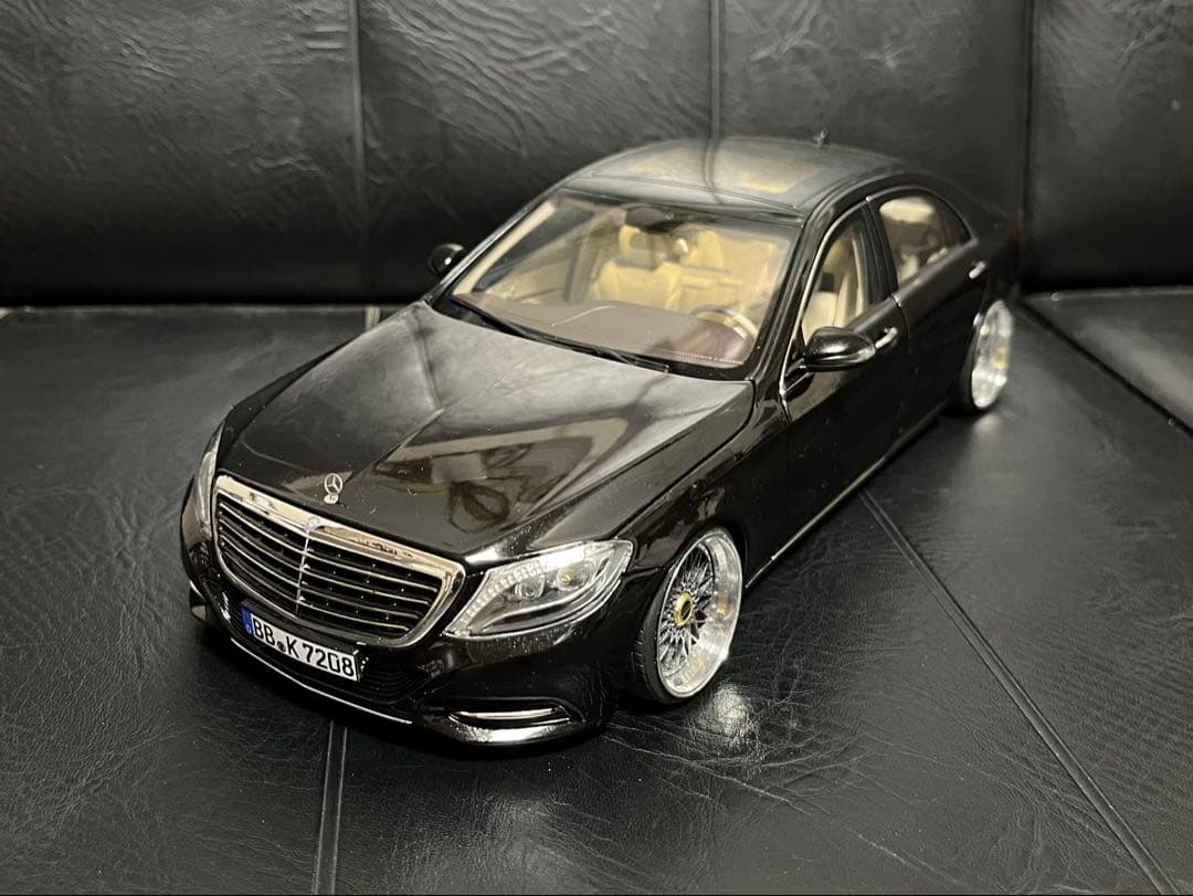 メルセデスベンツ　Sクラス　1/18