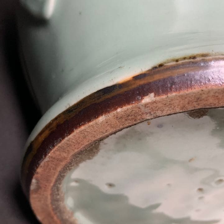 青磁　壷　花瓶　龍泉窯　朝鮮美術　韓国美術　朝鮮　高麗　高麗青磁