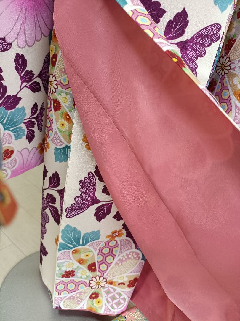 新品着物☆クリーム色大きな花模様着物☆作り帯フルセット