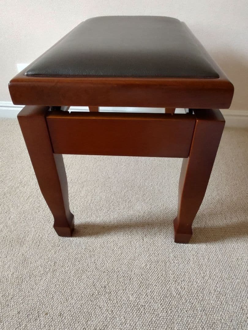 ギター専用椅子　現代ギター　マホガニー　GGS-III　GGS-STANDARD