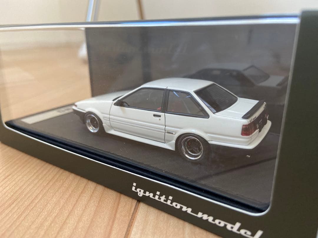 イグニッションモデル 1/43 AE86 2door white