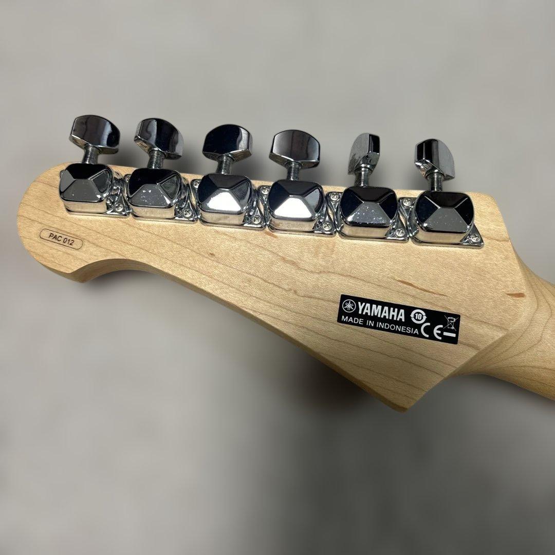 Yamaha PAC012 Jブルー エレキギター　ピックとケースとケーブル付き