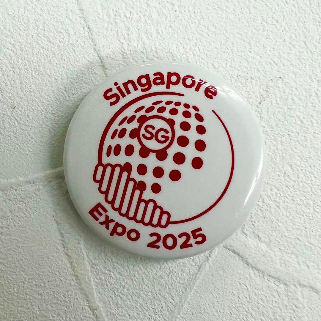 大阪関西万博 シンガポールパビリオン マーリー ピンバッジ 缶バッジ 2