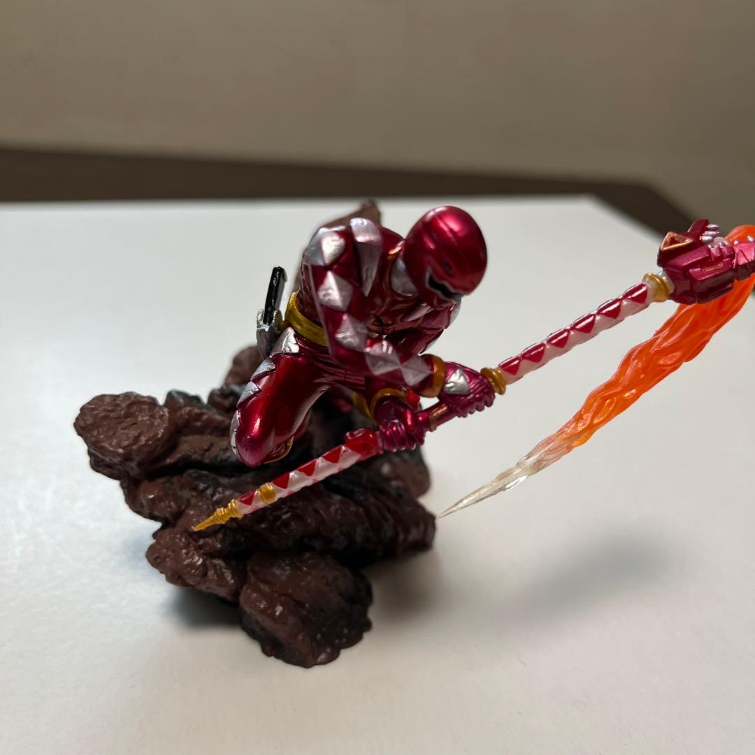 黒十字軍ポーチと戦隊ヒーロー ジオラマフィギュア セット - メルカリ