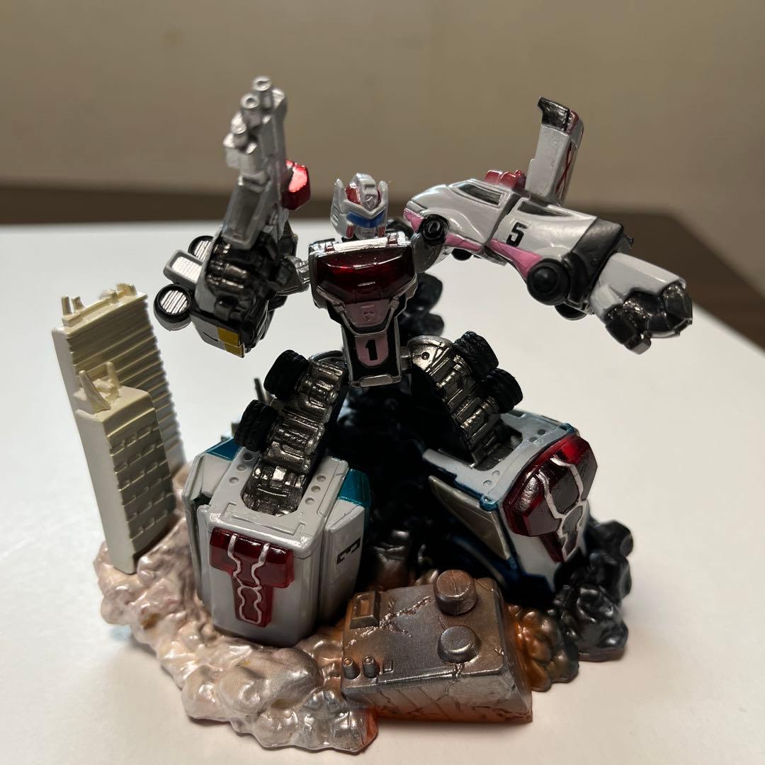 黒十字軍ポーチと戦隊ヒーロー ジオラマフィギュア セット - メルカリ