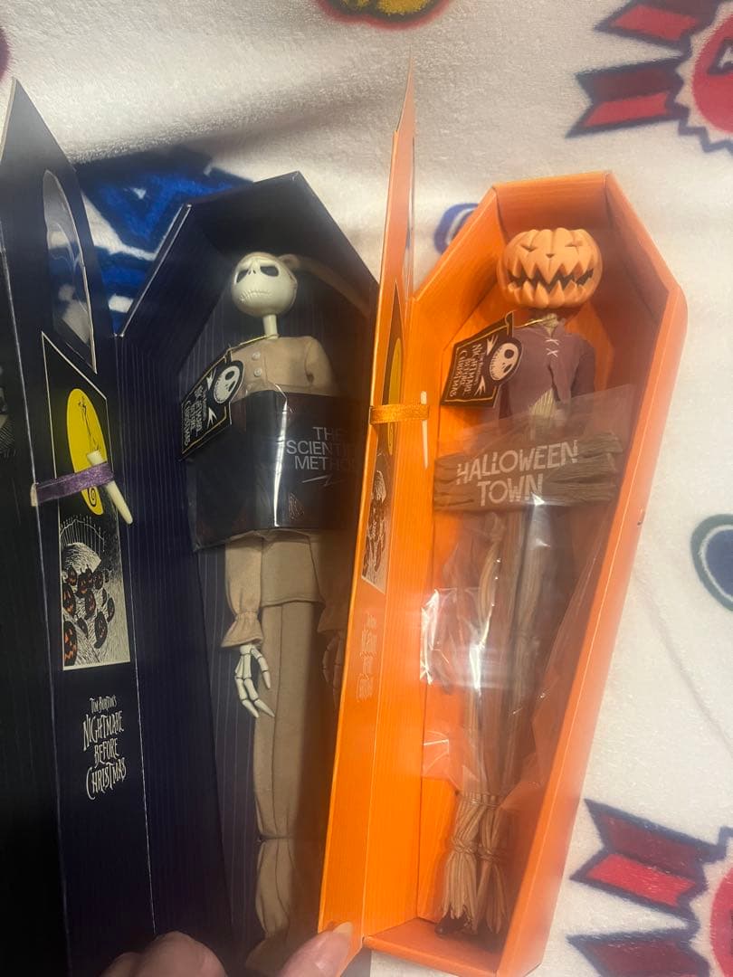 ナイトメアビフォアクリスマス　ジャック・スケリントン サリー　フィギュアセット
