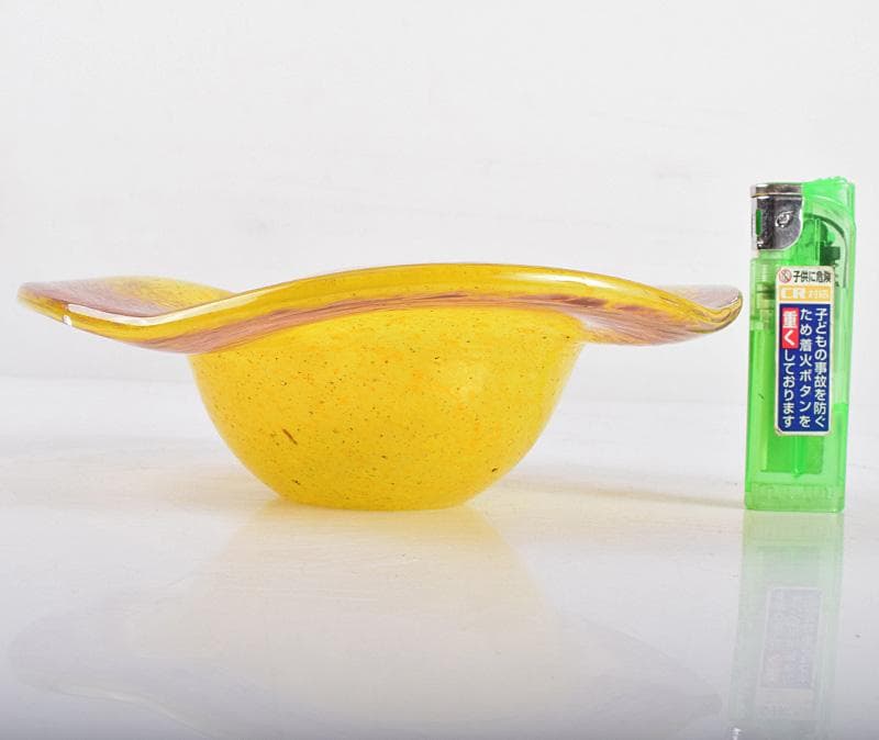 ガラス工芸家 岩田藤七作 黄吹硝子 灰皿 共箱 N R3371 岩田