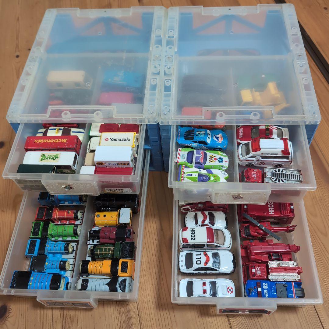 トミカ ミニカーセット 58台 収納引き出し付き
