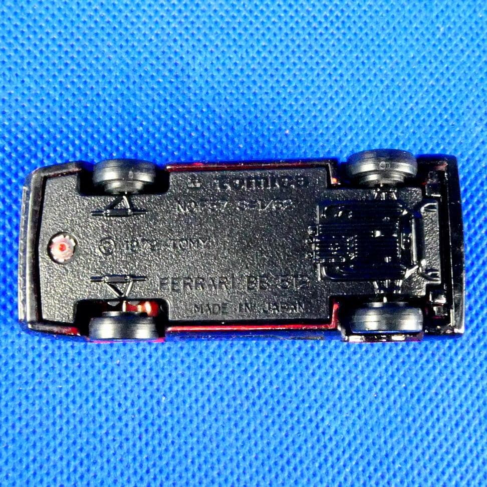 フェラーリ512BB★トミカ★初期の青箱★当時のミニカタログあり★昭和５６年もの