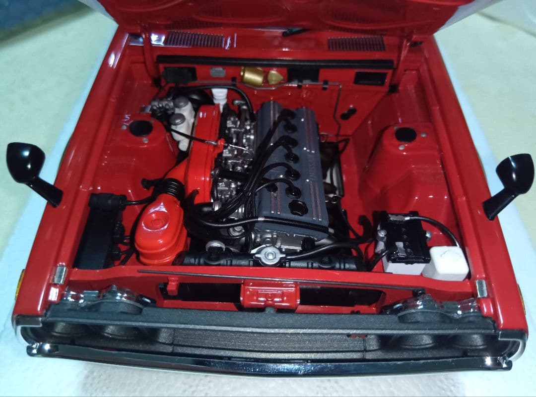 オートアート製 スカイライン2000GT-R(KPGC110)レッド