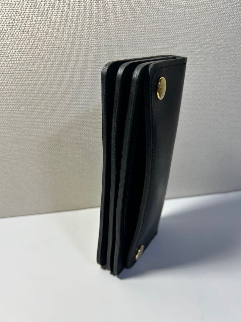 トラッカーウォレット　クラストレザーネロ