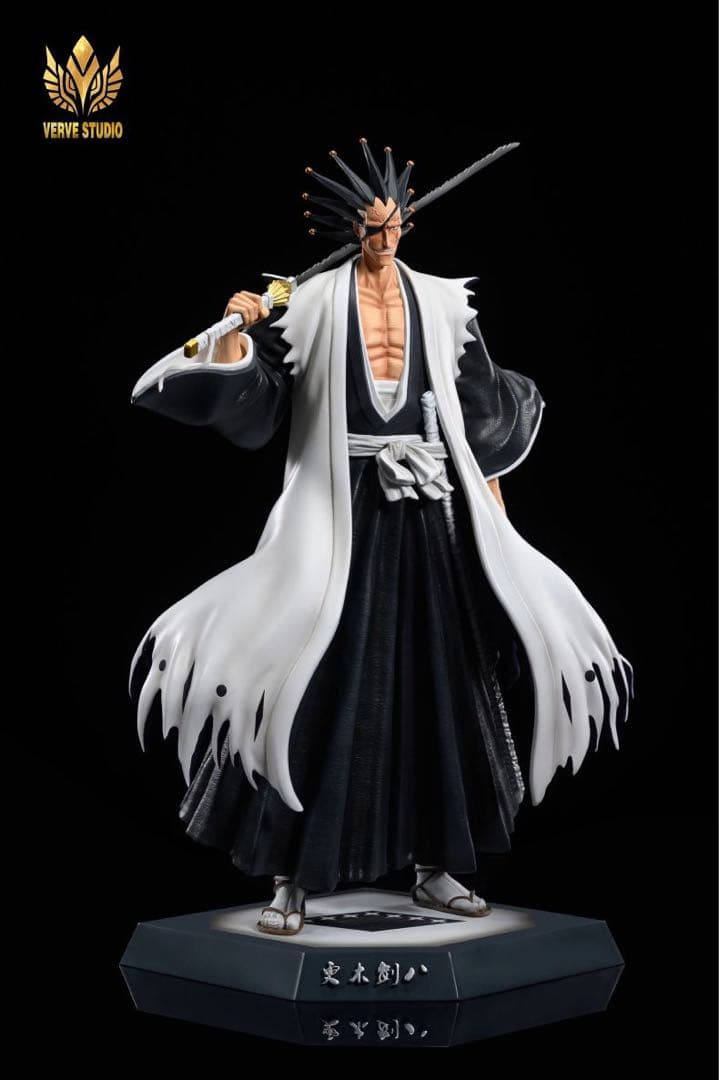 更木剣八 草鹿やちる　ブリーチ BLEACH ガレージキット  フィギュア