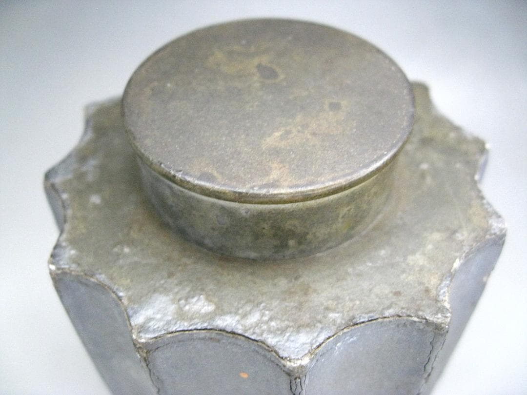 □ 煎茶道具 古錫 茶入 蔵六居造 秦蔵六 52□ 茶壷 錫製 茶心 茶器