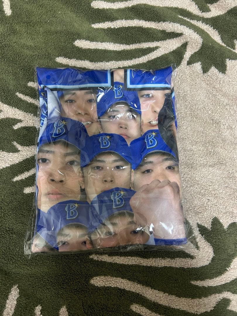 横浜DeNAベイスターズ ファンフェス 牧秀悟 ガチャ 総柄Tシャツ 横浜