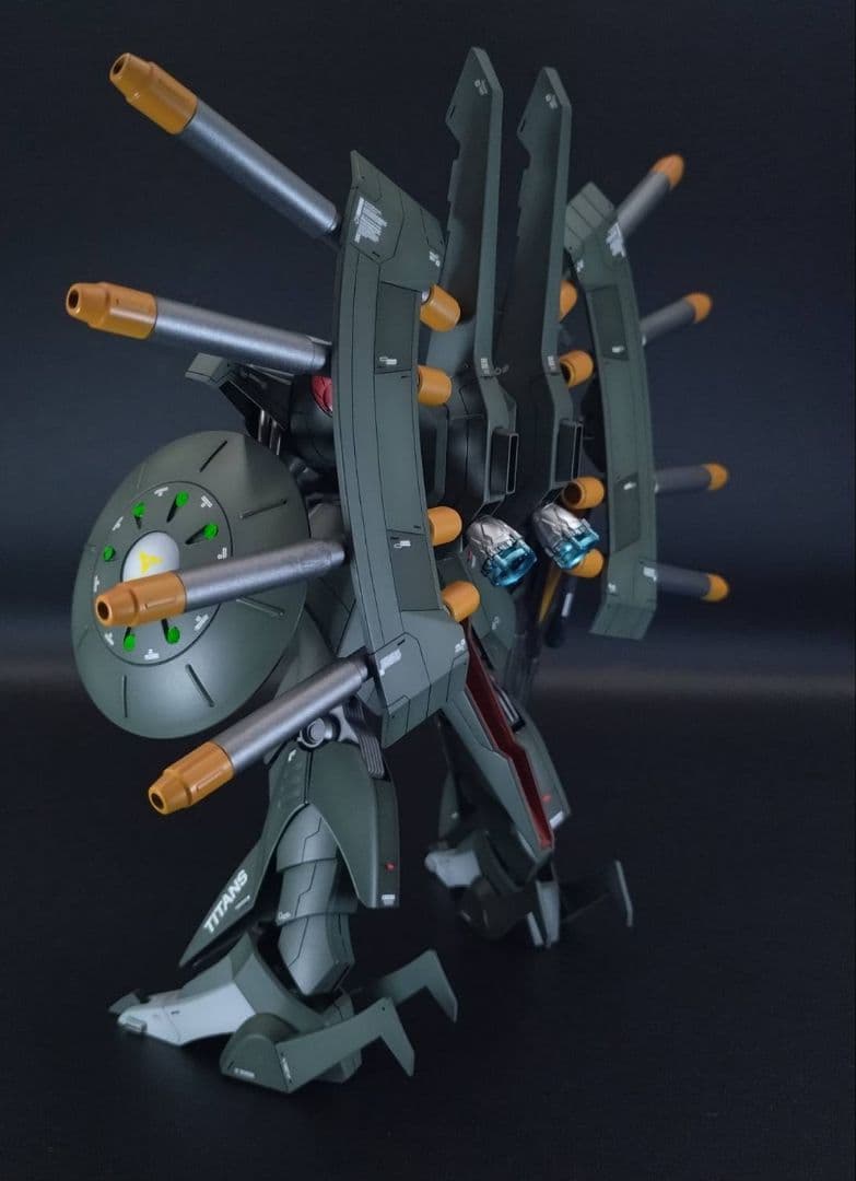 ガンプラ　完成品　HG　1/144　パラスアテネ