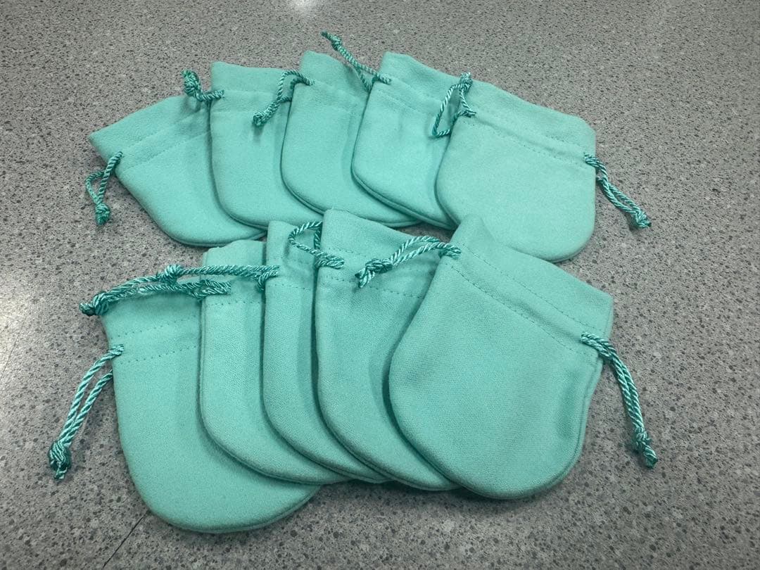 現行品Tiffanyティファニー巾着袋7x9 10枚