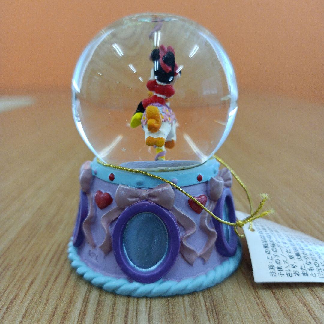ディズニーストア ミニーマウス メリーゴーランド スノードーム スノー