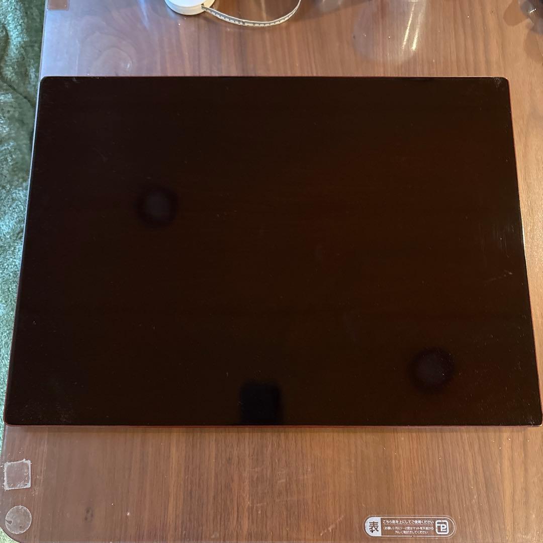 赤茶色の漆製の長方形の卓上膳×5枚セット 赤茶色の漆製の長方形の卓上膳×5枚セット