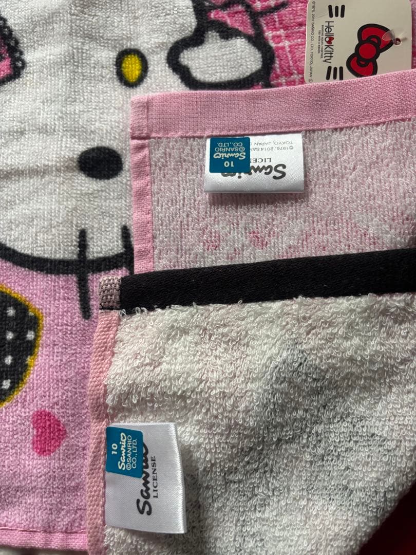 ご当地限定品・ハローキティ タオル・ハンカチセット多数　セット売り