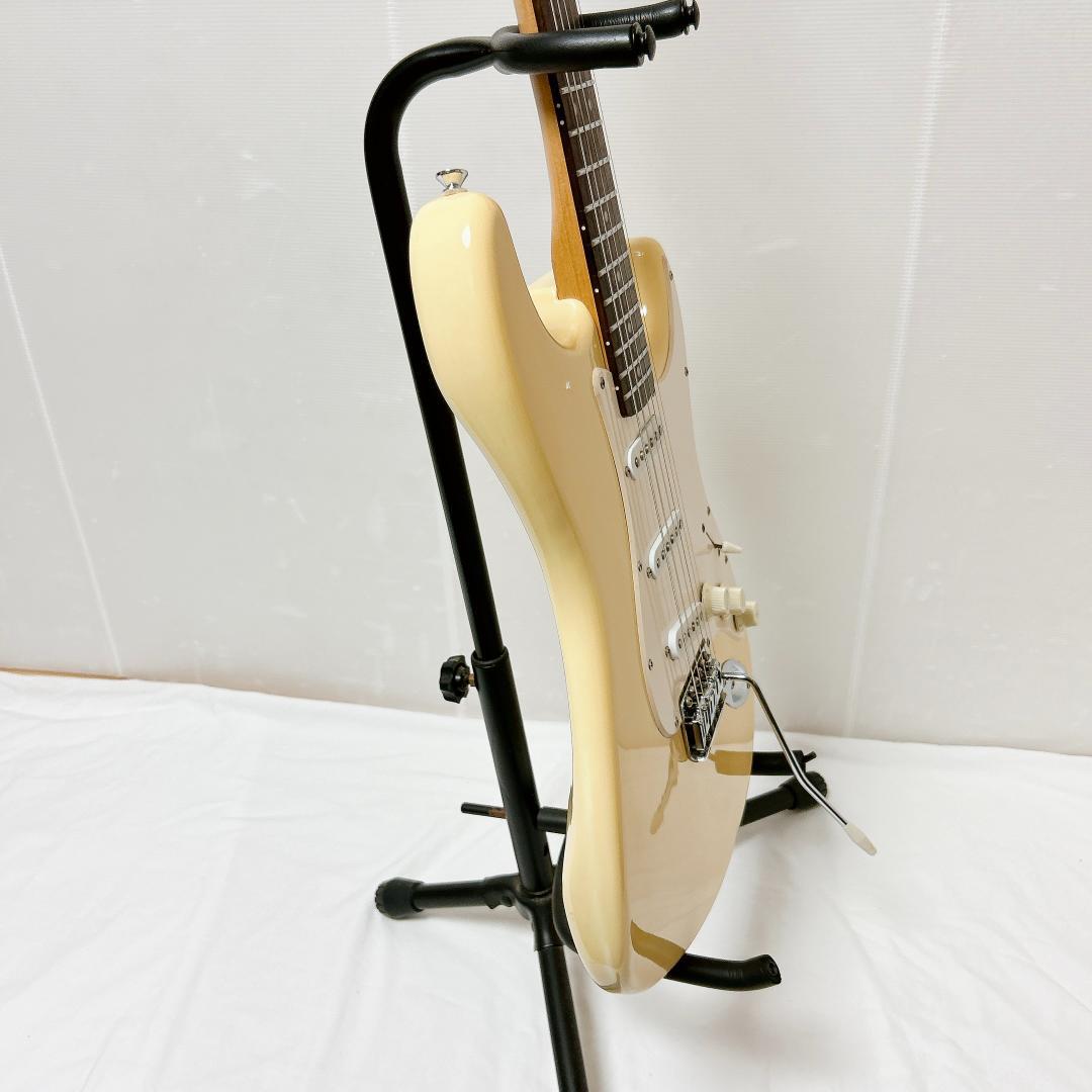 美品 Squier スクワイヤー ストラトキャスター ホワイト 白