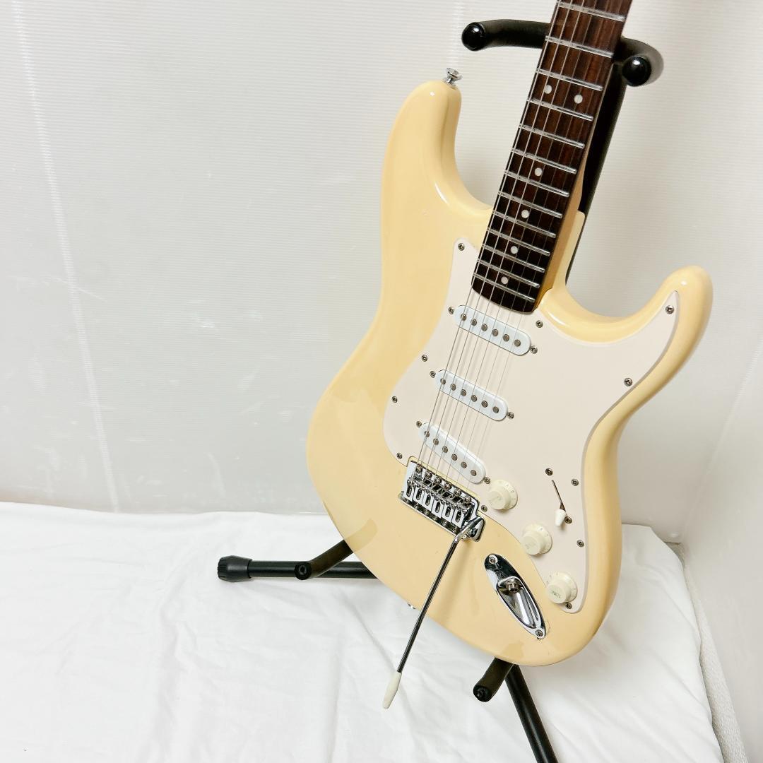 美品 Squier スクワイヤー ストラトキャスター ホワイト 白