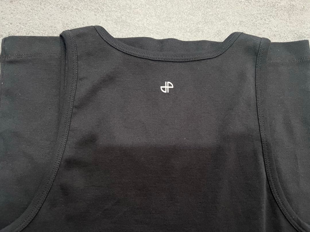 パトゥ　タンクトップ