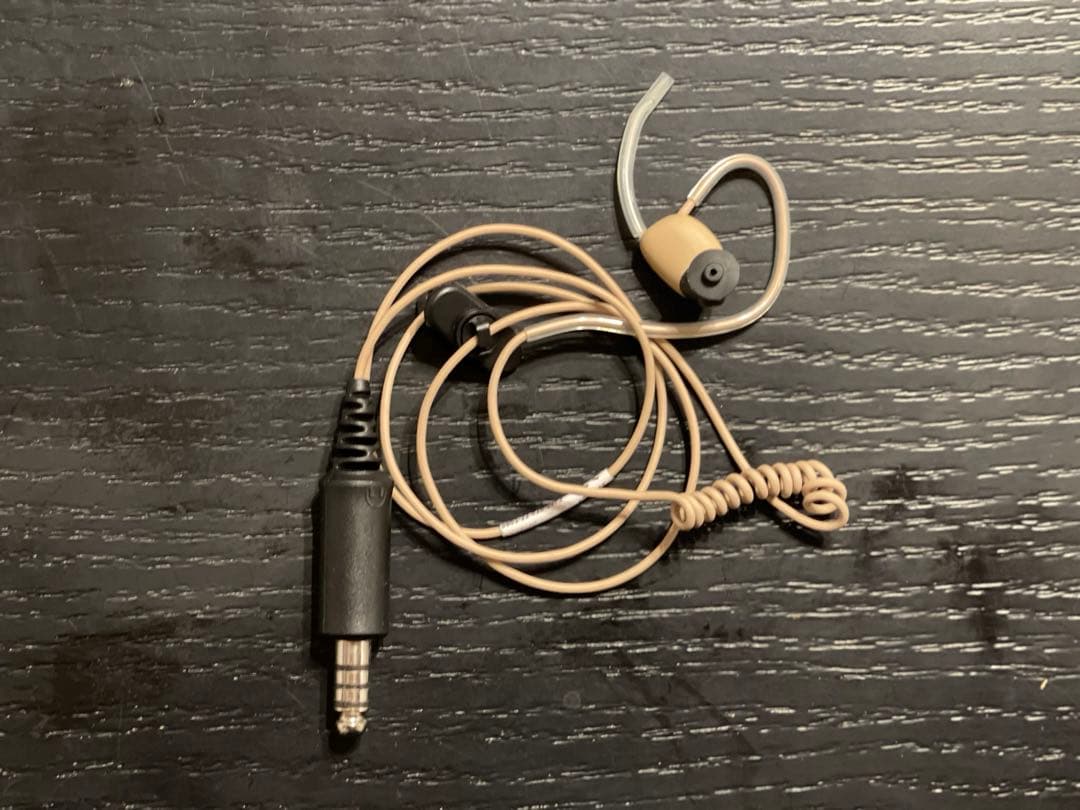 実物 invisio M3 U174 （左耳用）