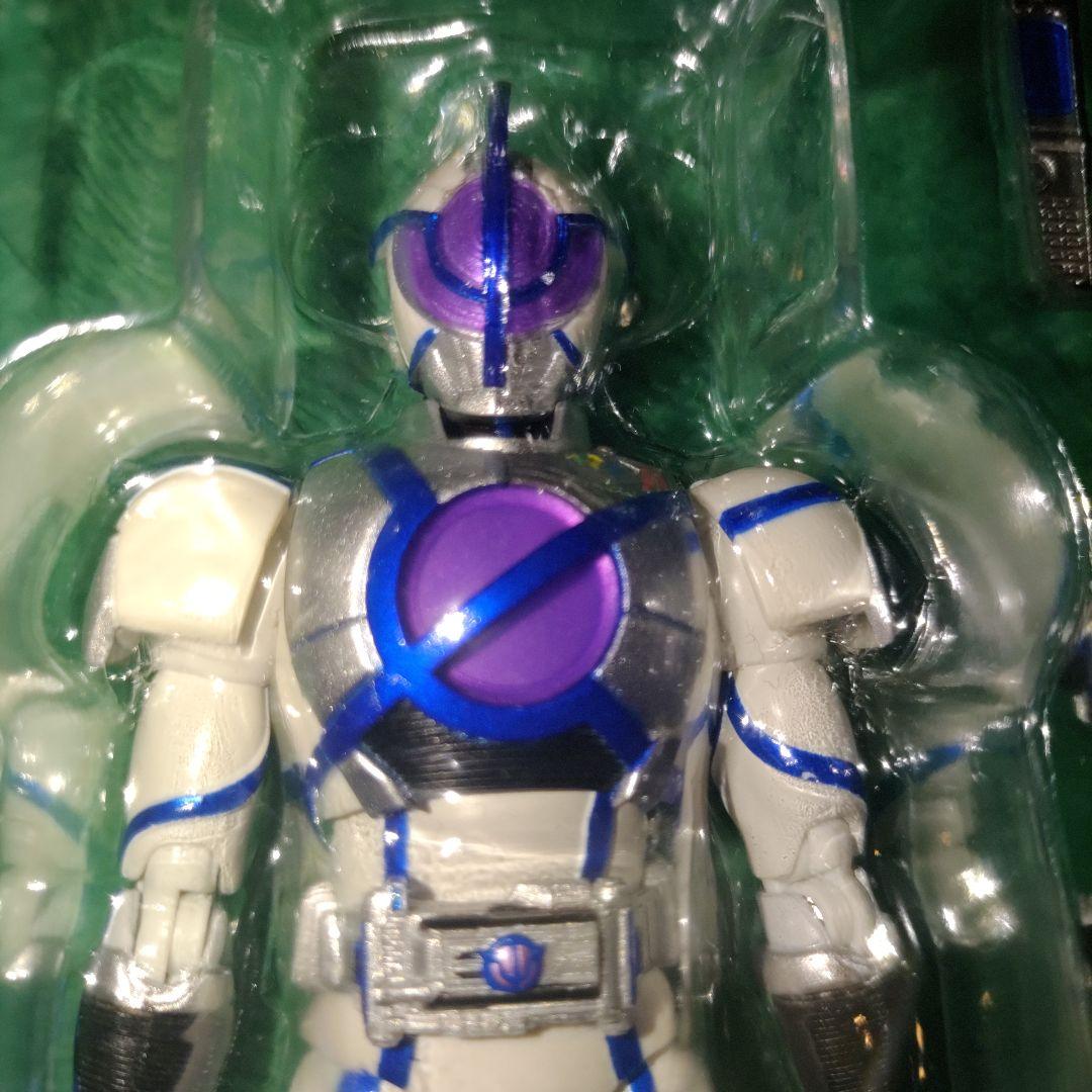 S.H.Figuarts 仮面ライダーサイガ 輸送箱付き 仮面ライダーファイズ