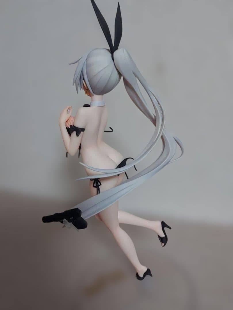 ドールズフロントライン フィギュア　Five-seven水着重傷ver.